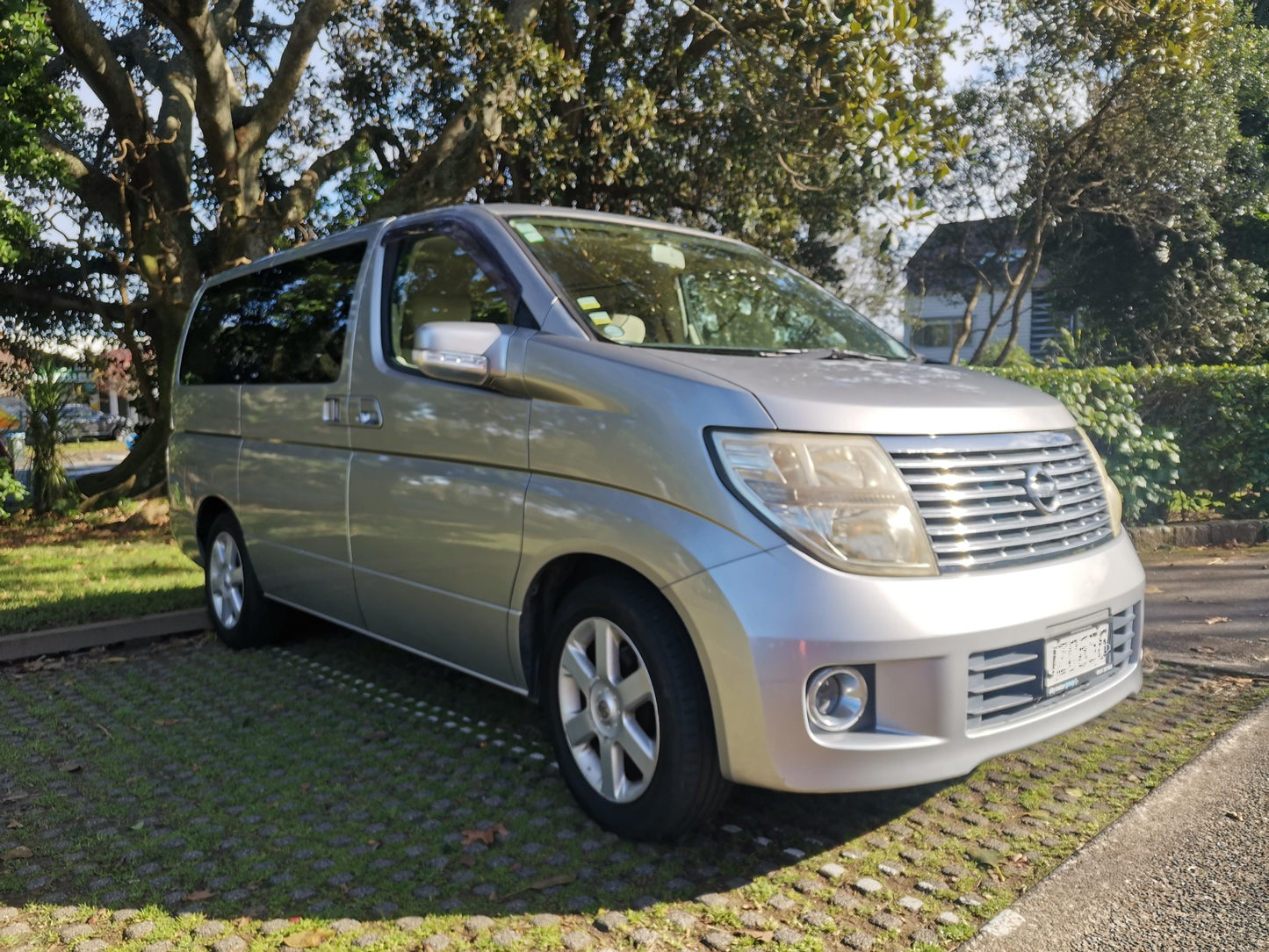 Nissan Elgrand Camper Van